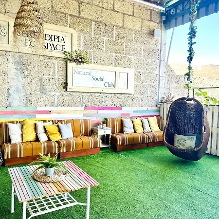 Amani Con Jacuzzi Climatizado Y Piscina Apartman