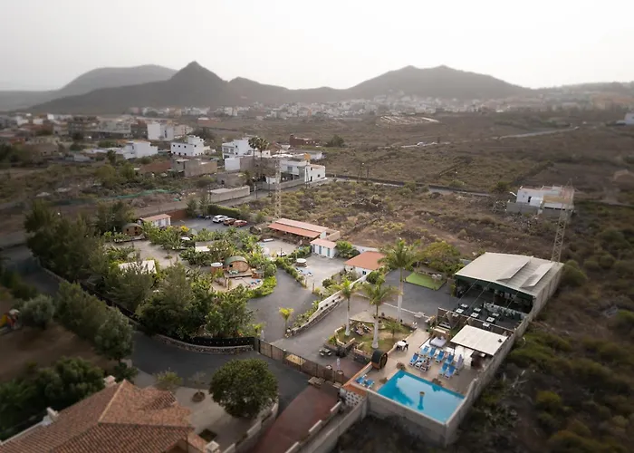 Amani Con Jacuzzi Climatizado Y Piscina * Buzanada