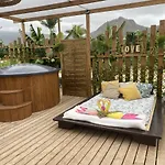 Amani Con Jacuzzi Climatizado Y Piscina