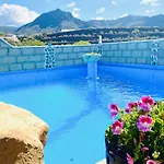 Amani Con Jacuzzi Climatizado Y Piscina 아파트 Buzanada